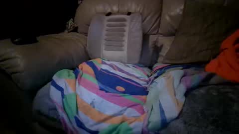 Snapshot of chippy70 chatting on April 10, 2026, 3:56 am chippy70 online show from April 10, 2026, 3:56 am