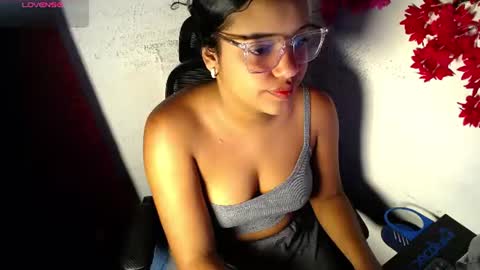 Snapshot of chleo_rosse chatting on June 14, 2026, 3:03 pm chleo_rosse online show from June 14, 2026, 3:03 pm