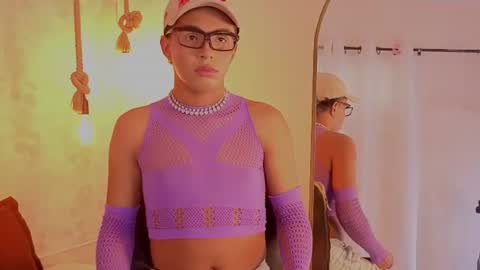 Chloe online show from July 8, 2026, 8:02 pm