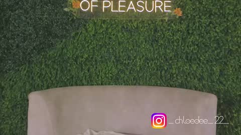 Chloe online show from October 7, 2025, 12:24 pm