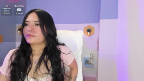 Chloe online show from April 10, 2026, 3:28 pm