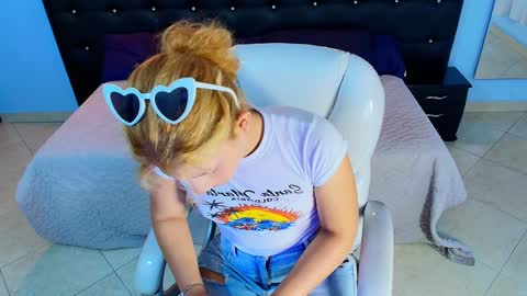 Snapshot of chloe_goddes chatting on January 2, 2025, 8:46 pm CHLOE online show from January 2, 2025, 8:46 pm