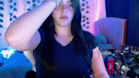 Snapshot of chloe_laurent03 chatting on March 2, 2026, 11:44 pm CHLOE online show from March 2, 2026, 11:44 pm