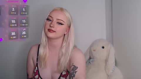 Snapshot of chloe_levine chatting on September 20, 2025, 10:00 pm Chloe Levine online show from September 20, 2025, 10:00 pm