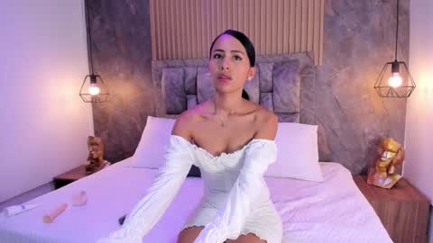 chloe_love__ online show from January 17, 2026, 11:48 am