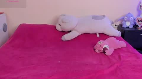 Chloe  online show from March 31, 2026, 10:59 am