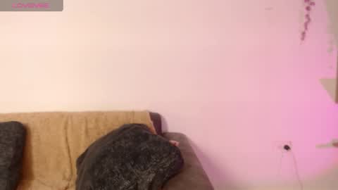 chloe_peach_ online show from June 3, 2026, 12:41 pm