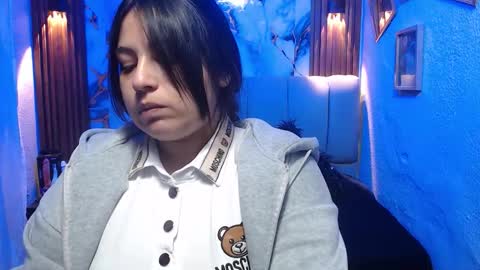 Snapshot of chloe_smith5 chatting on February 16, 2026, 1:18 pm chloe_smith5 online show from February 16, 2026, 1:18 pm