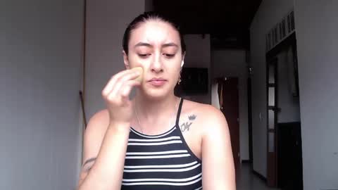 Chloe  online show from May 1, 2026, 7:51 pm