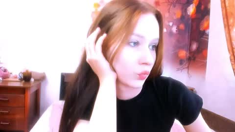 Snapshot of chloe_wifeys chatting on July 31, 2026, 4:45 am Chloe online show from July 31, 2026, 4:45 am