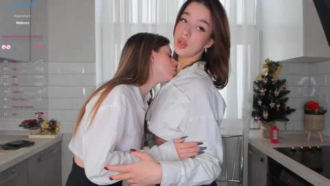 Megan and Jeniffer online show from January 9, 2025, 6:17 am