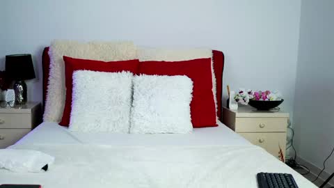 Chloe online show from June 1, 2026, 4:03 am