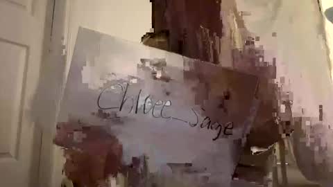 chloeesage online show from May 18, 2026, 4:18 am
