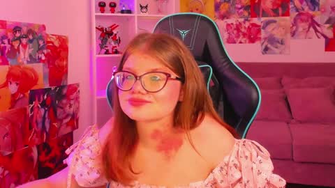 ChloeHalses online show from April 3, 2026, 5:11 pm