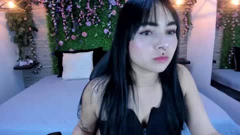 Snapshot of chloeharper1 chatting on November 29, 2025, 12:24 am Chloe online show from November 29, 2025, 12:24 am