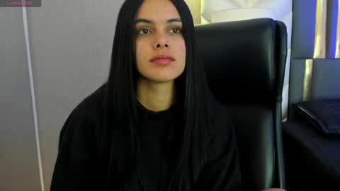  Chloe Harper  online show from April 3, 2026, 11:41 am