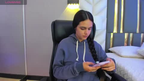 Snapshot of chloeharper_ chatting on July 9, 2026, 11:58 am Chloe Harper online show from July 9, 2026, 11:58 am