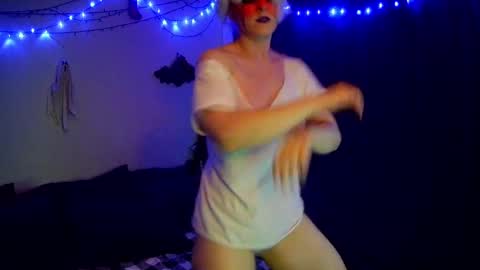 Snapshot of chloekissxo chatting on December 2, 2024, 5:04 pm Chloekissxo online show from December 2, 2024, 5:04 pm