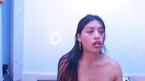 Snapshot of chloemartini_ chatting on November 6, 2025, 4:35 am ChloeSignup For Free Join my Fan Club online show from November 6, 2025, 4:35 am