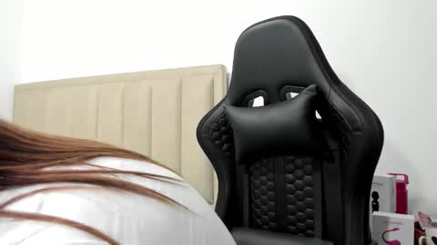 Snapshot of chloemiller__ chatting on October 23, 2025, 11:14 pm chloemiller online show from October 23, 2025, 11:14 pm