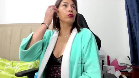 Snapshot of chloemiller__ chatting on November 2, 2025, 10:56 pm chloemiller online show from November 2, 2025, 10:56 pm