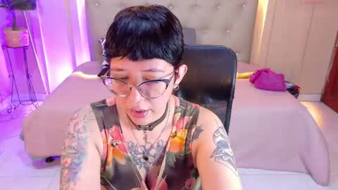 Chloe rosse online show from July 17, 2026, 1:23 am