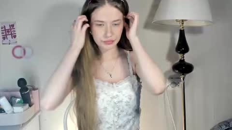 Snapshot of chloesweetbby chatting on March 30, 2026, 9:32 am chloesweetbby online show from March 30, 2026, 9:32 am