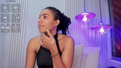 Snapshot of chloetaylorr_ chatting on December 7, 2024, 12:02 pm CHLOE online show from December 7, 2024, 12:02 pm