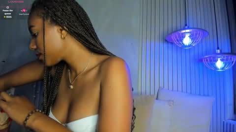 Snapshot of chloetaylorr_ chatting on December 24, 2024, 8:27 pm CHLOE online show from December 24, 2024, 8:27 pm