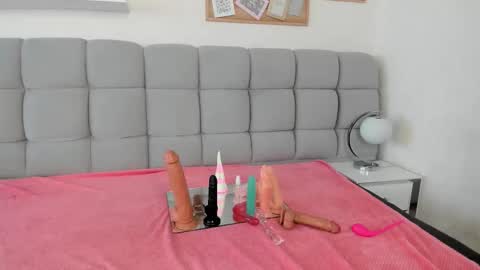 chlooe_zoe online show from March 11, 2026, 7:31 pm