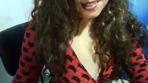 Snapshot of chochohot45 chatting on December 13, 2024, 4:11 am chochohot45 online show from December 13, 2024, 4:11 am