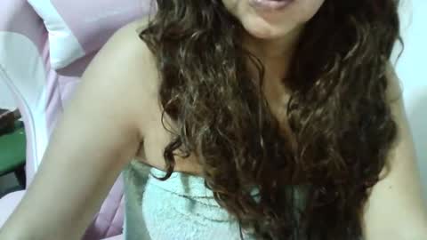 Snapshot of chochohot45 chatting on February 11, 2025, 8:37 am chochohot45 online show from February 11, 2025, 8:37 am