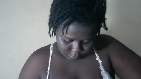 Snapshot of choclate_goddess chatting on October 23, 2025, 7:18 am Paula online show from October 23, 2025, 7:18 am