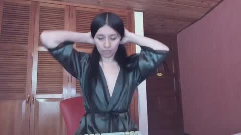  Laura  online show from January 2, 2025, 6:56 pm