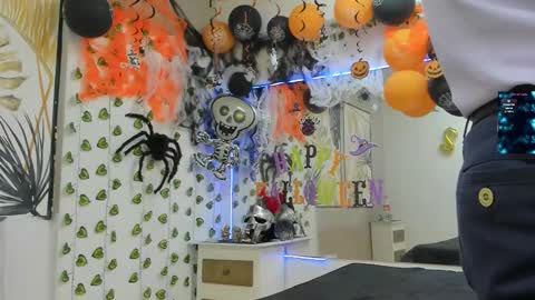 Chorey Thaylor online show from October 25, 2025, 2:24 pm