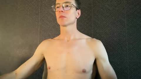 Snapshot of chouffie_81 chatting on November 21, 2025, 9:19 am Chouffie online show from November 21, 2025, 9:19 am