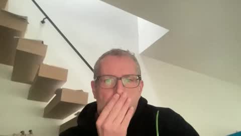 choupipat1 online show from January 10, 2026, 1:24 pm