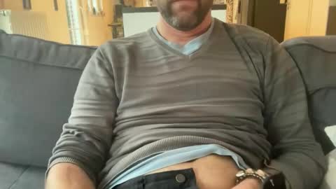 Snapshot of chris13abcd chatting on November 25, 2025, 12:38 pm chris13abcd online show from November 25, 2025, 12:38 pm