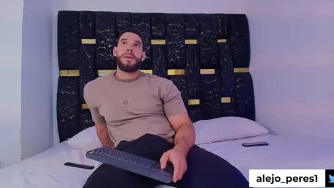 Chris B online show from December 1, 2025, 6:02 pm