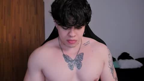 Chris Cooper Independent model online show from February 18, 2025, 2:38 am