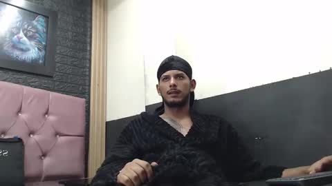 Snapshot of chris_dick2 chatting on October 21, 2025, 4:13 am chris_dick2 online show from October 21, 2025, 4:13 am