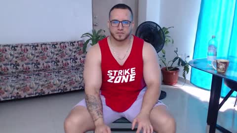 chris_huntter online show from September 18, 2025, 10:12 pm