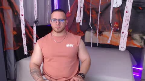 chris_huntter online show from October 8, 2025, 12:30 am