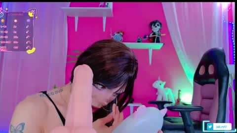 juli   Instagram july rv17 - Twitter juli rv17     online show from September 17, 2025, 12:40 pm