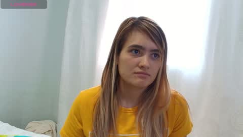 Snapshot of chris_sharon2023 chatting on January 2, 2025, 6:01 pm Yarixa online show from January 2, 2025, 6:01 pm