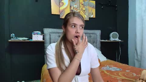 Snapshot of chris_sharon2023 chatting on October 22, 2025, 3:07 am Yarixa online show from October 22, 2025, 3:07 am