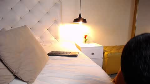 Snapshot of chris_weell chatting on January 14, 2025, 11:58 pm Chris Weell online show from January 14, 2025, 11:58 pm