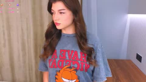 Snapshot of chriskrylo chatting on November 2, 2025, 3:58 pm Karolina online show from November 2, 2025, 3:58 pm