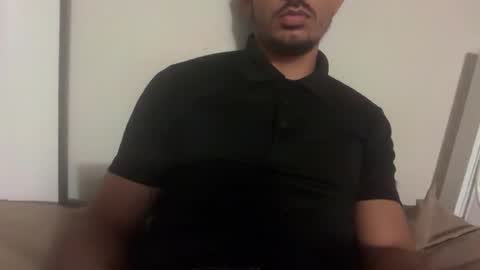 chrislover2125 online show from April 6, 2026, 3:37 am