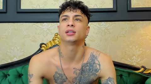 Snapshot of chrismckay_ chatting on October 8, 2025, 11:19 am Chris online show from October 8, 2025, 11:19 am